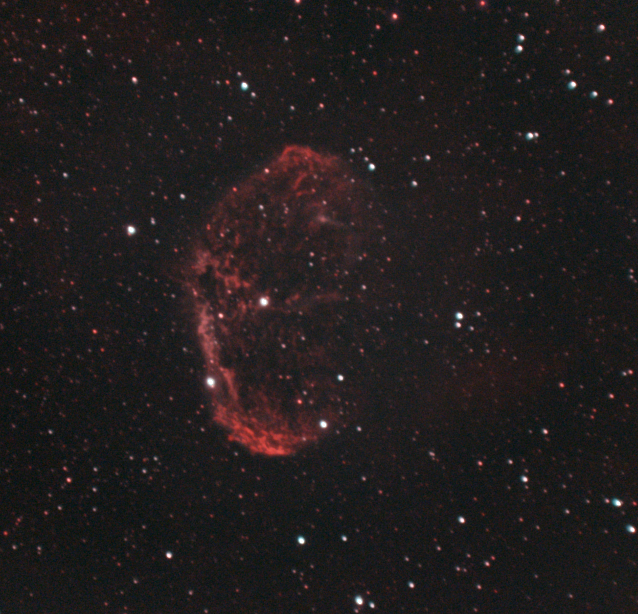 M668_Crescent_NEbula-FILTER_Optolong_LExtreme-crop-St.png